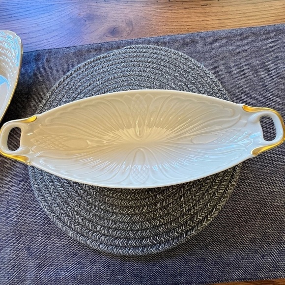 LENOX CHINA-MONACO COLLECTION-EMBOSSED HANDLED RELISH SERVER DISH OVAL BOWL/TRAY - Picture 3 of 9